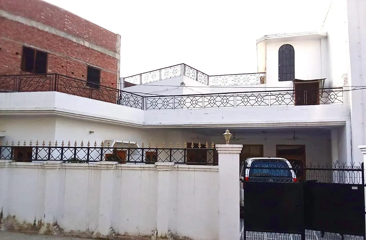 Shyam Home Stay Benares 0*,  India